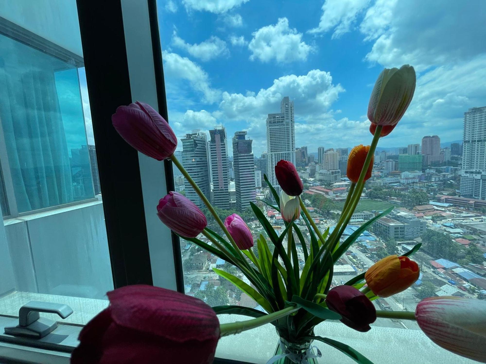 Mercu Summer Suite Klcc By Minshuku クアラルンプール エクステリア 写真